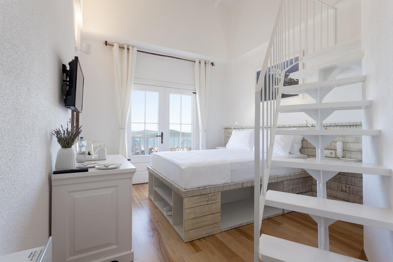 Cunda Pur Beyaz Hotel Extérieur photo
