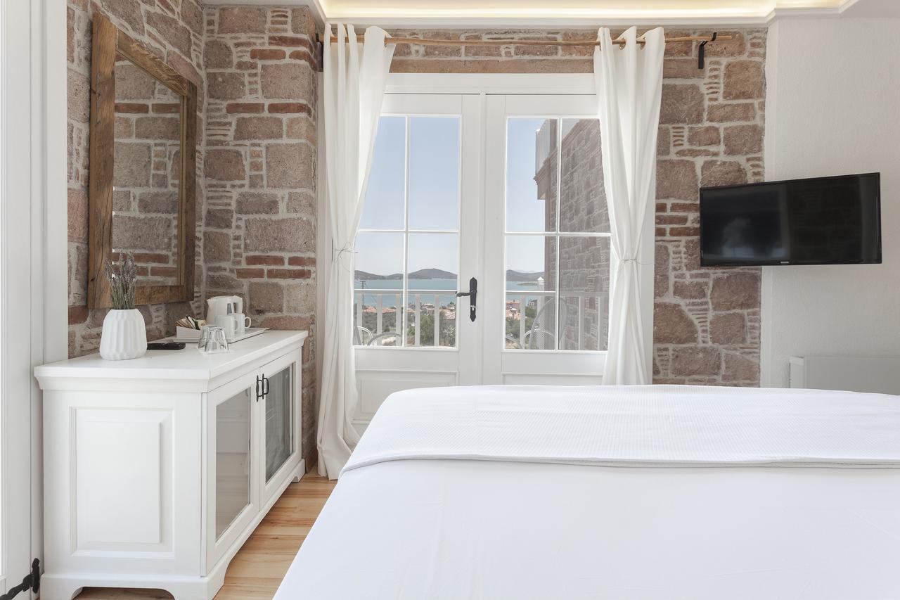 Cunda Pur Beyaz Hotel Extérieur photo