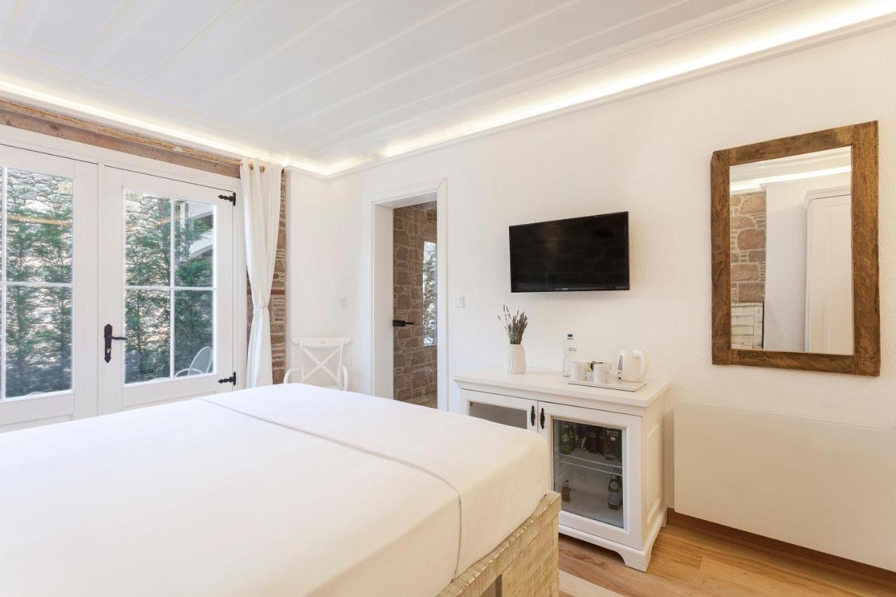 Cunda Pur Beyaz Hotel Extérieur photo